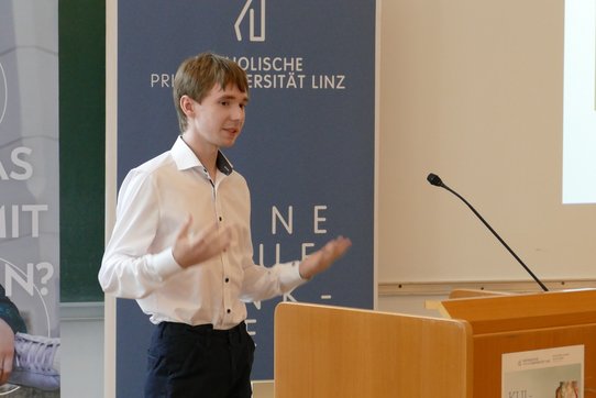 Andreas Bernhard (BG/BRG Enns), KUL-Preisträger Fachbereich Philosophie.